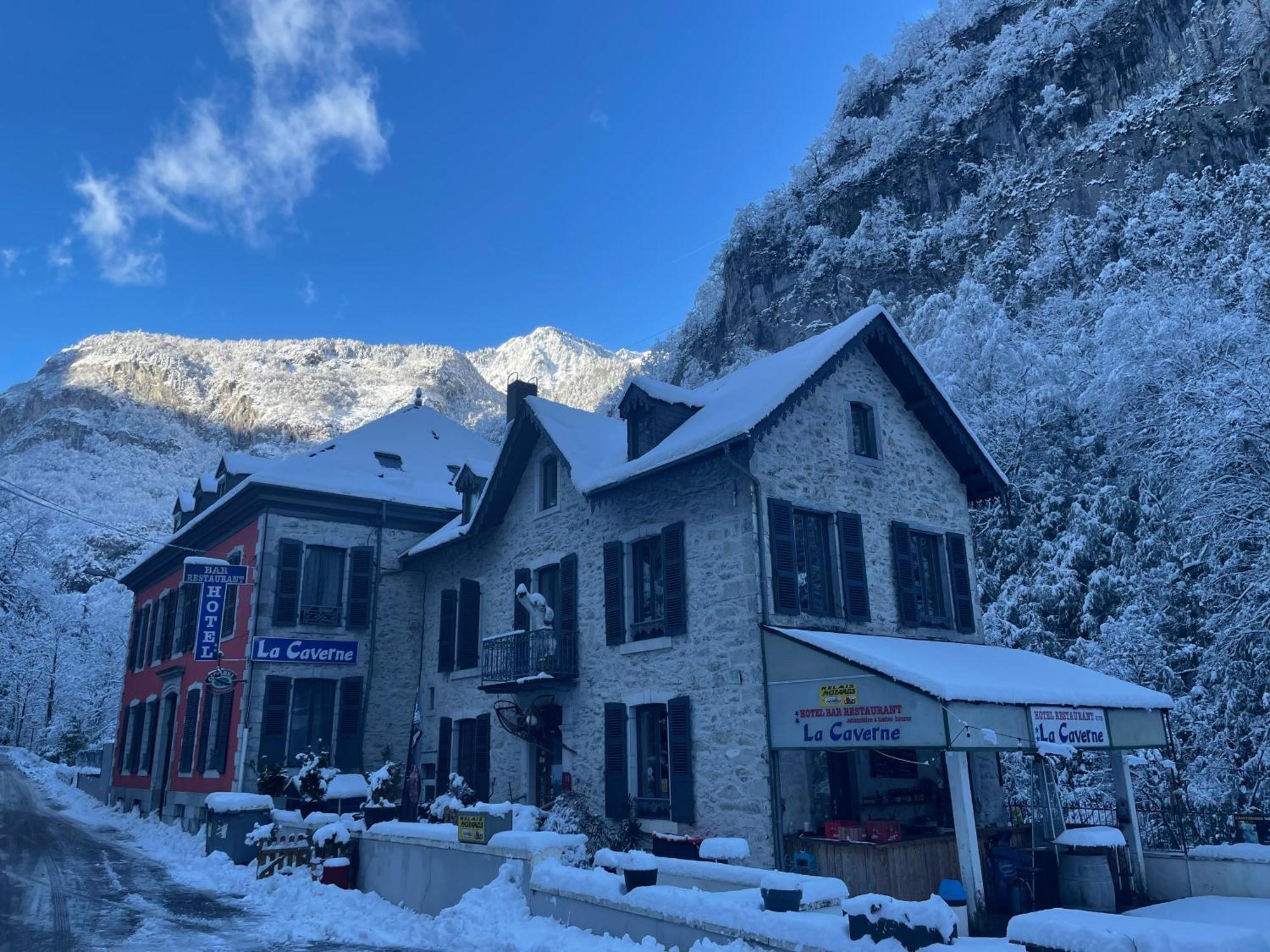 Auberge La Caverne ลารองส์ ภายนอก รูปภาพ