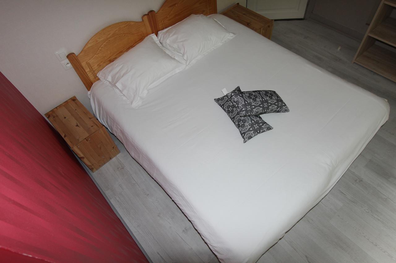 Auberge La Caverne ลารองส์ ภายนอก รูปภาพ